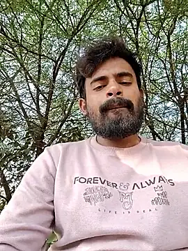 rayhan085 online show from 12-15-25, 09:02