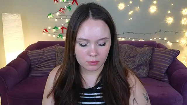 Snapshot of miki_miki_cutie_ chatting on 12-20-24, 08:34 miki miki cutie online show from 12-20-24, 08:34