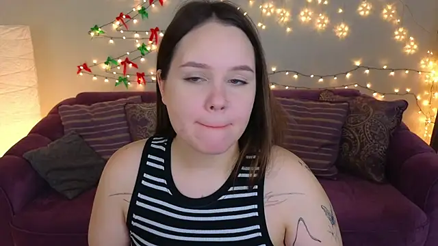 Snapshot of miki_miki_cutie_ chatting on 01-05-25, 04:38 miki miki cutie online show from 01-05-25, 04:38