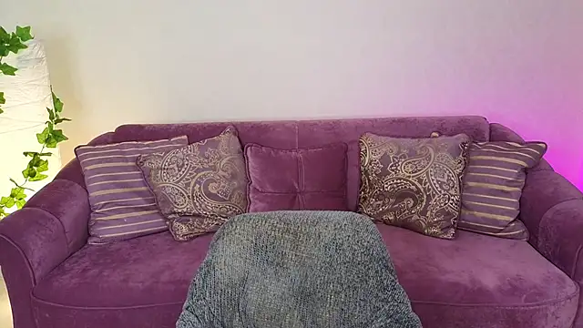 Snapshot of miki_miki_cutie_ chatting on 01-13-25, 05:02 miki miki cutie online show from 01-13-25, 05:02