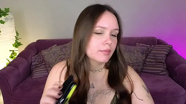 Snapshot of miki_miki_cutie_ chatting on 01-15-25, 07:55 miki miki cutie online show from 01-15-25, 07:55