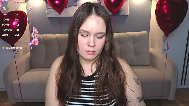 Snapshot of miki_miki_cutie_ chatting on 02-14-25, 11:09 miki miki cutie online show from 02-14-25, 11:09