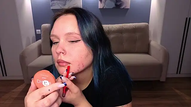 Snapshot of miki_miki_cutie_ chatting on 09-19-25, 01:01 miki miki cutie online show from 09-19-25, 01:01