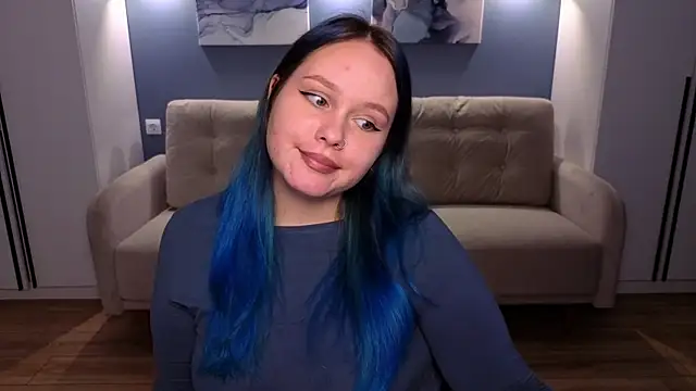 Snapshot of miki_miki_cutie_ chatting on 09-25-25, 01:04 miki miki cutie online show from 09-25-25, 01:04