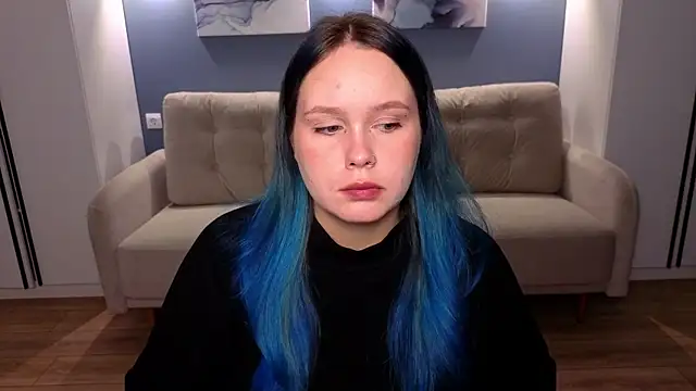 Snapshot of miki_miki_cutie_ chatting on 09-27-25, 01:05 miki miki cutie online show from 09-27-25, 01:05