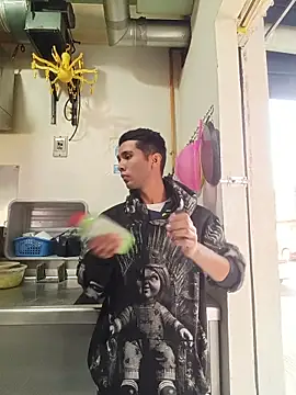 jperezofficial1 online show from 12-04-25, 06:05