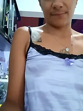 Leslly  online show from 11-28-25, 11:24