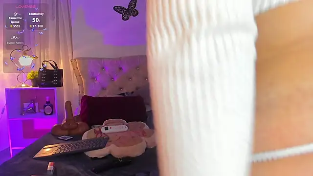 Sarahballiston  online show from 12-03-25, 01:46