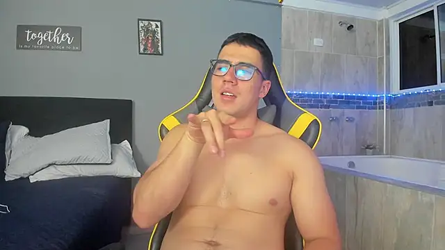 owengray2n online show from 02-13-25, 04:22