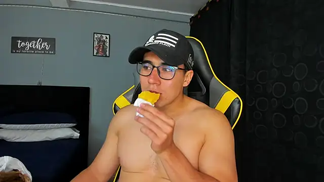 owengray2n online show from 09-19-25, 02:13