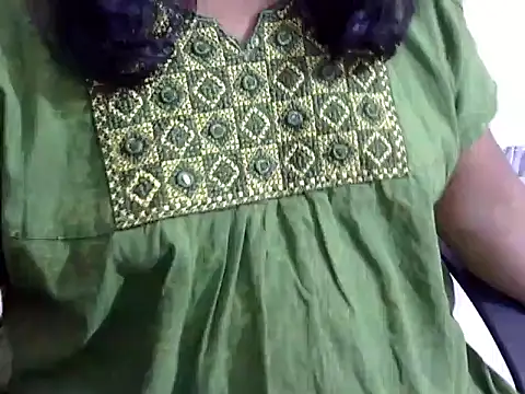 Snapshot of Vennela-1-Telugu chatting on 02-08-26, 06:11 Vennela-1-Telugu online show from 02-08-26, 06:11