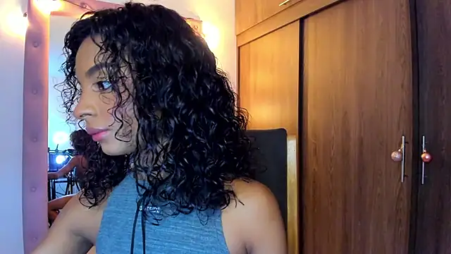 alikahouston4 online show from 12-19-25, 07:59