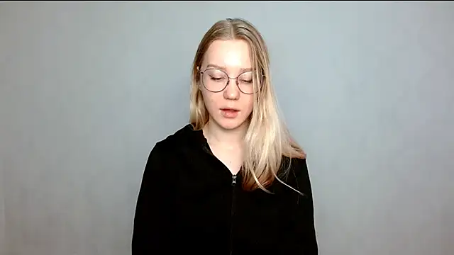 Snapshot of cindi_hot chatting on 03-03-25, 11:33 cindi hot online show from 03-03-25, 11:33