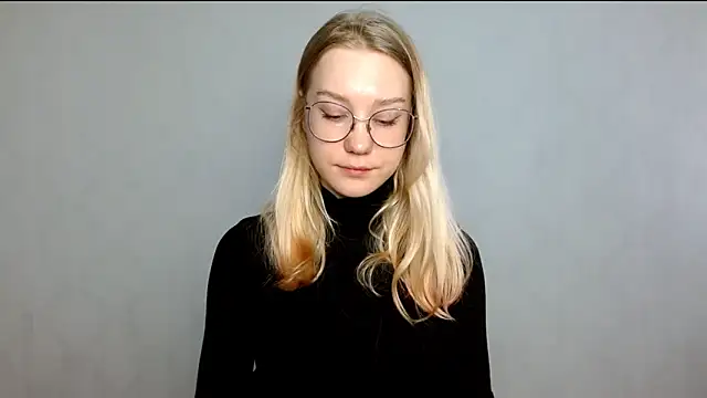 Snapshot of cindi_hot chatting on 03-06-25, 11:36 cindi hot online show from 03-06-25, 11:36