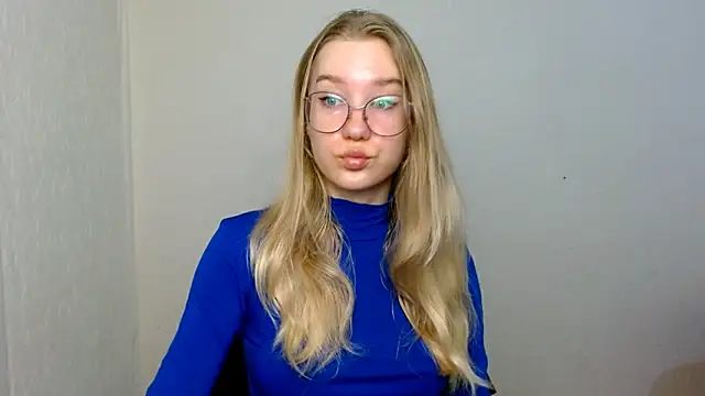 cindi hot online show from 11-26-25, 09:10