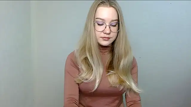 Snapshot of cindi_hot chatting on 05-29-26, 09:51 cindi hot online show from 05-29-26, 09:51