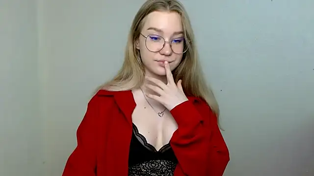 Snapshot of cindi_hot chatting on 06-07-26, 10:30 cindi hot online show from 06-07-26, 10:30