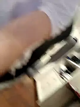 Snapshot of 1ninefellababy chatting on 03-11-25, 03:02 1ninefellababy online show from 03-11-25, 03:02