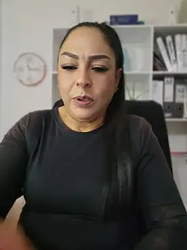 Snapshot of Gina_Myers chatting on 07-19-26, 04:16 Gina Myers online show from 07-19-26, 04:16