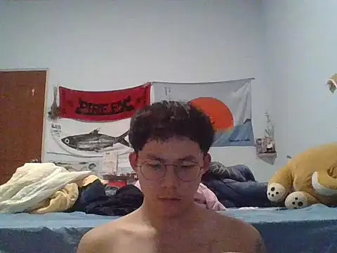 ZHIIz online show from 03-06-26, 12:23