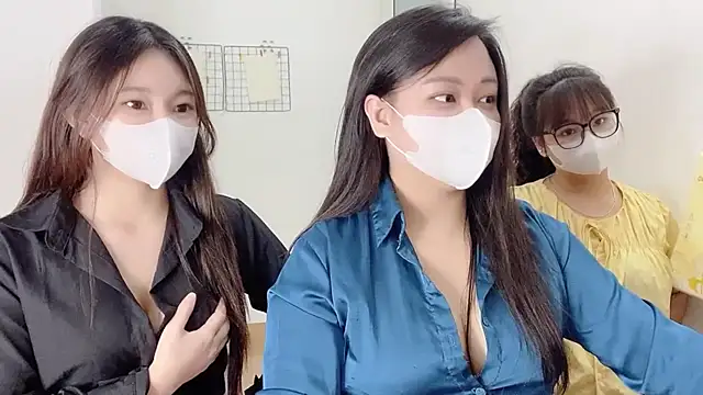 Bamboo Swetie online show from 12-22-25, 03:09