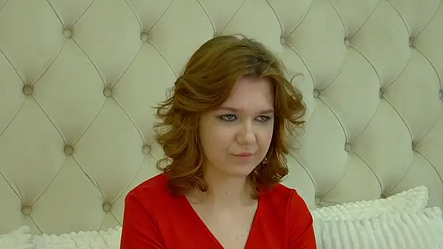 LessySmith online show from 02-14-25, 10:04