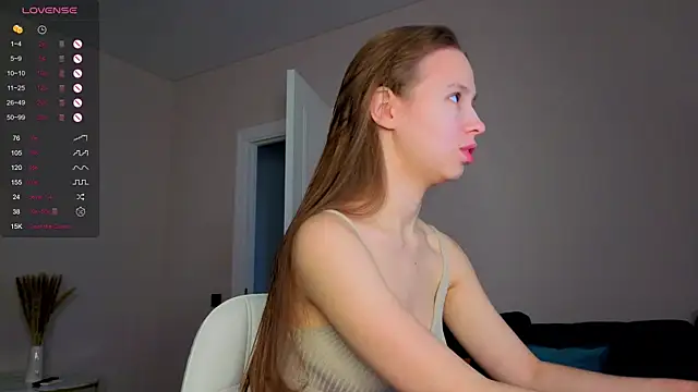 Snapshot of Dream_emma chatting on 09-13-25, 01:16 Dream emma online show from 09-13-25, 01:16