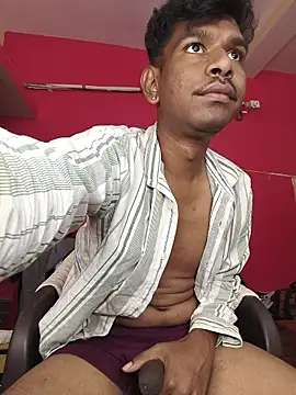 richardjames95 online show from 06-17-26, 01:56