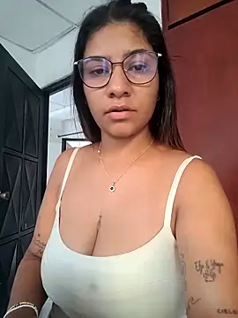 Snapshot of Sofythom1 chatting on 05-24-26, 10:37 Sofythom1 online show from 05-24-26, 10:37