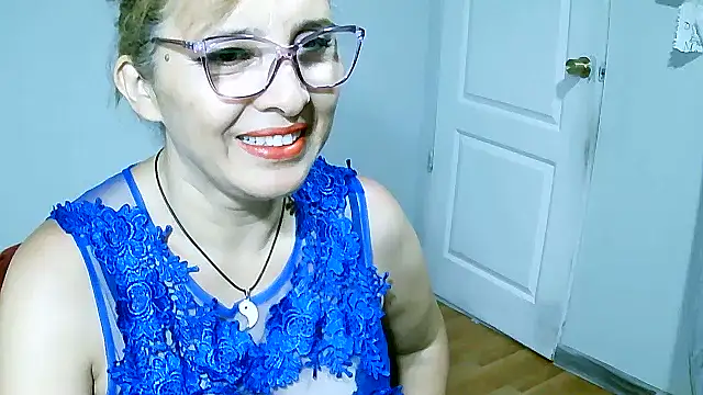 leona- online show from 02-15-25, 11:25