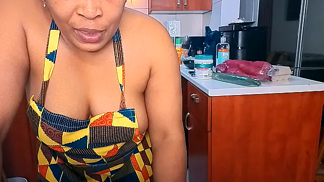 GiantBootyMilf online show from 09-23-25, 08:34