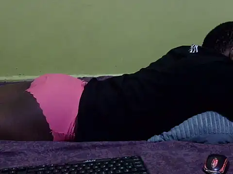 QUEEN-LIZ online show from 10-02-25, 05:25