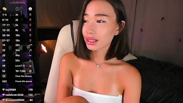 sensualily online show from 04-15-26, 07:58