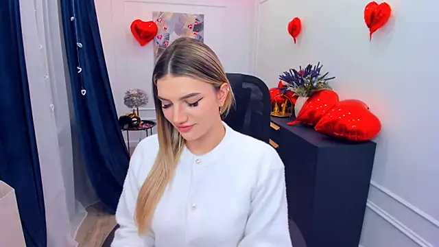 SelenaeMoore online show from 02-08-26, 07:39