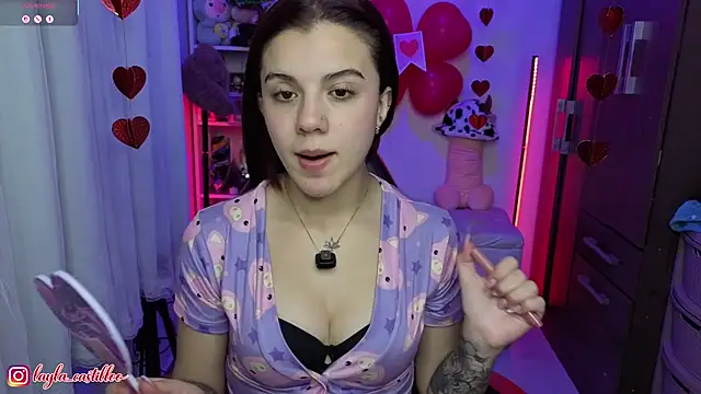 Layla castilloo online show from 02-22-26, 01:51