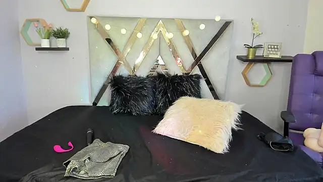 Esteff  o2 online show from 03-19-25, 07:38