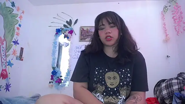 Snapshot of soul_red chatting on 01-18-25, 04:21 soul red online show from 01-18-25, 04:21