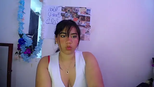 Snapshot of soul_red chatting on 02-15-25, 03:28 soul red online show from 02-15-25, 03:28