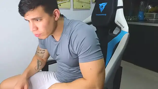 Ethanstill1 online show from 02-07-25, 02:50