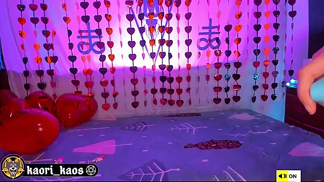 Snapshot of kaos_room chatting on 02-06-25, 02:22 kaos room online show from 02-06-25, 02:22