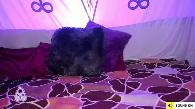 Snapshot of kaos_room chatting on 02-19-25, 02:44 kaos room online show from 02-19-25, 02:44