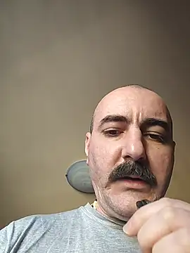 Snapshot of Maryo0001 chatting on 02-08-26, 11:57 Maryo0001 online show from 02-08-26, 11:57