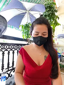 lyna bl online show from 10-06-25, 02:09