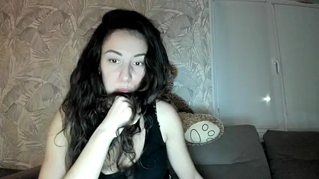 Snapshot of Karina_sunny chatting on 02-28-25, 10:28 Karina sunny online show from 02-28-25, 10:28