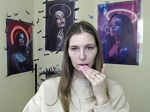 Snapshot of StrangerGi chatting on 10-30-25, 07:10 StrangerGi online show from 10-30-25, 07:10