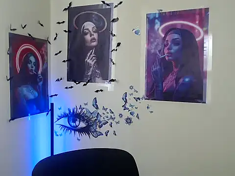 Snapshot of StrangerGi chatting on 11-07-25, 06:57 StrangerGi online show from 11-07-25, 06:57