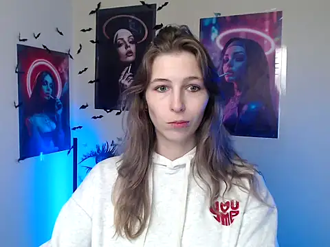 Snapshot of StrangerGi chatting on 11-12-25, 01:11 StrangerGi online show from 11-12-25, 01:11