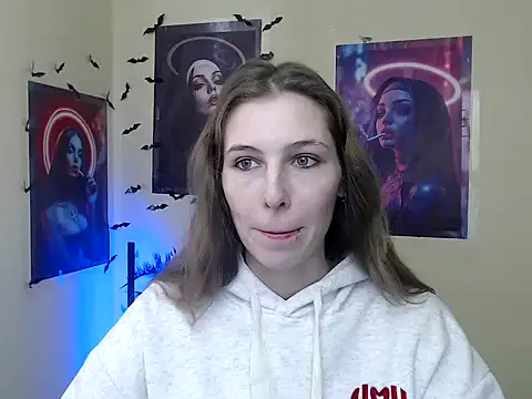 Snapshot of StrangerGi chatting on 11-14-25, 07:07 StrangerGi online show from 11-14-25, 07:07