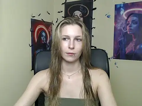 Snapshot of StrangerGi chatting on 06-11-26, 07:56 StrangerGi online show from 06-11-26, 07:56