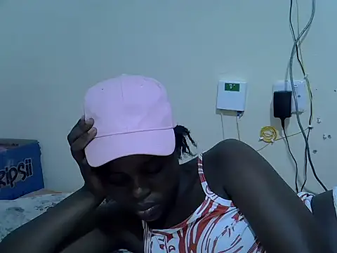 Snapshot of dirtyshowgirl chatting on 09-29-25, 09:52 dirtyshowgirl online show from 09-29-25, 09:52